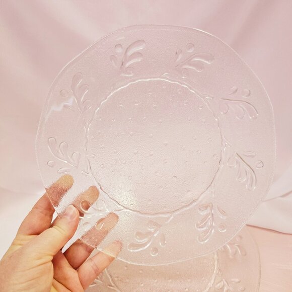 Amanda Luncheon or Salad 2pc Plate Set, Vintage Leaves & Dots, Stippled Glass - Picture 5 of 6